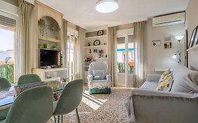 Cozy Retreat with Patio Steps from Alcázar